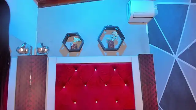 Karoll014 online show from February 10, 2026, 12:20 pm