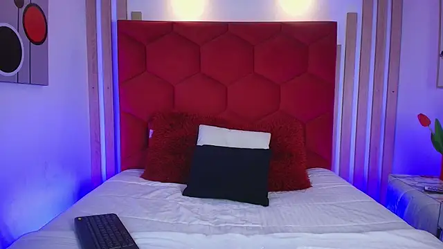 Tayzon Foxxx online show from July 9, 2026, 9:19 pm