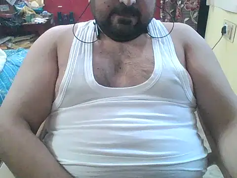 Snapshot of ARYANAVAILABLE chatting on January 6, 2026, 10:30 am ARYANAVAILABLE online show from January 6, 2026, 10:30 am