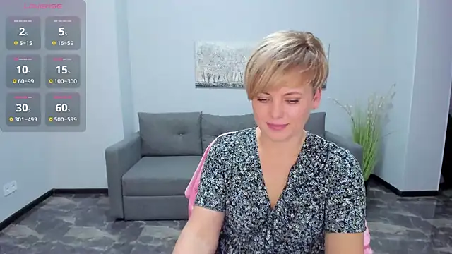 Snapshot of Julia_Wilsone chatting on February 5, 2025, 3:52 pm Julia Wilsone online show from February 5, 2025, 3:52 pm