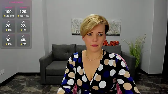 Snapshot of Julia_Wilsone chatting on February 18, 2025, 4:26 pm Julia Wilsone online show from February 18, 2025, 4:26 pm