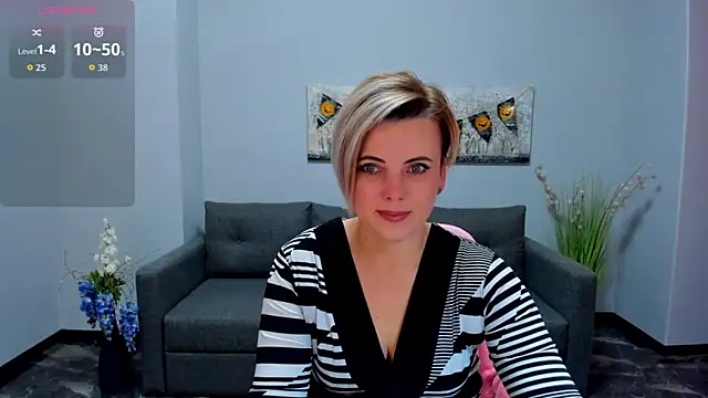 Snapshot of Julia_Wilsone chatting on November 2, 2025, 6:38 am Julia Wilsone online show from November 2, 2025, 6:38 am