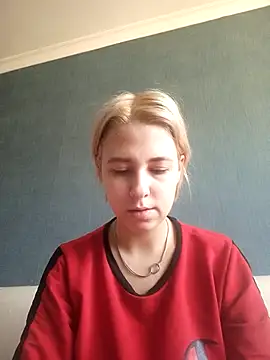 Snapshot of Gussie_Bridie chatting on January 3, 2025, 9:15 am Gussie Bridie online show from January 3, 2025, 9:15 am