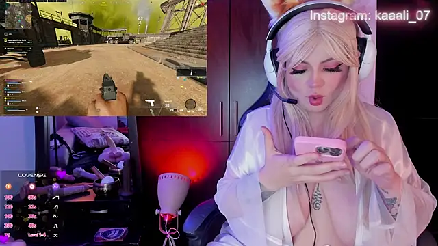 Snapshot of Irinaa_Scarlett chatting on January 8, 2025, 7:13 am Irinaa Scarlett online show from January 8, 2025, 7:13 am