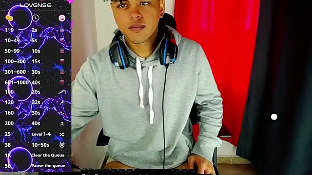 Snapshot of Ares_ttoter chatting on December 20, 2024, 2:05 pm Ares ttoter online show from December 20, 2024, 2:05 pm