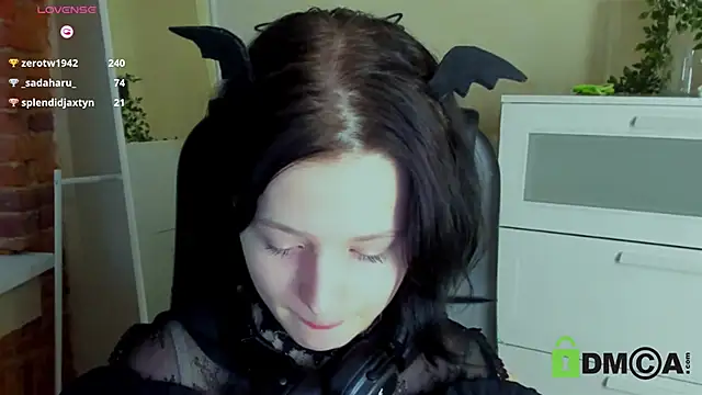 Alina Mills online show from February 26, 2025, 11:30 am