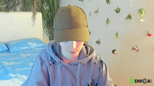 Alina Mills online show from April 26, 2026, 5:43 pm