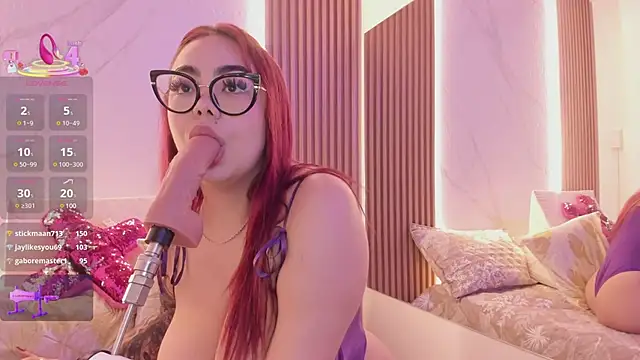 juicy led  online show from February 25, 2025, 8:41 pm