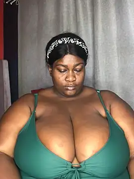 Snapshot of bustytitsxxx chatting on December 9, 2024, 10:22 am bustytitsxxx online show from December 9, 2024, 10:22 am