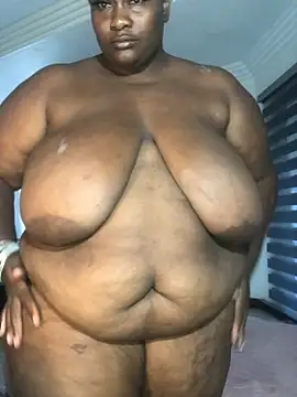 Snapshot of bustytitsxxx chatting on March 6, 2025, 4:52 am bustytitsxxx online show from March 6, 2025, 4:52 am