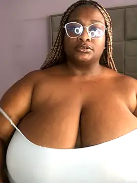 Snapshot of bustytitsxxx chatting on September 12, 2025, 10:48 am bustytitsxxx online show from September 12, 2025, 10:48 am