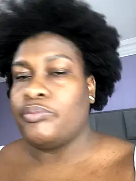 Snapshot of bustytitsxxx chatting on October 16, 2025, 4:02 am bustytitsxxx online show from October 16, 2025, 4:02 am