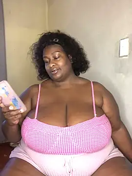 bustytitsxxx online show from May 4, 2026, 5:58 am
