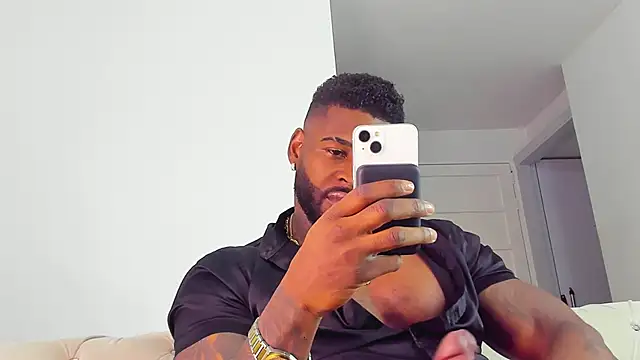 Makonneen online show from November 4, 2025, 4:44 am