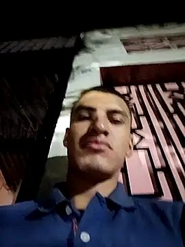 Rogersmit2 online show from May 6, 2026, 1:36 am