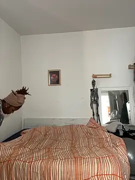 Snapshot of Goddess_Nafeesha chatting on October 29, 2025, 3:03 pm Goddess Nafeesha online show from October 29, 2025, 3:03 pm