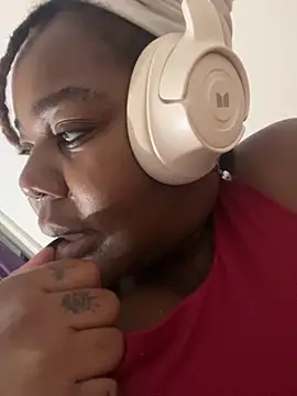 Snapshot of Goddess_Nafeesha chatting on October 30, 2025, 4:14 am Goddess Nafeesha online show from October 30, 2025, 4:14 am