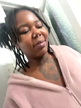 Snapshot of Goddess_Nafeesha chatting on December 15, 2025, 8:51 am Goddess Nafeesha online show from December 15, 2025, 8:51 am