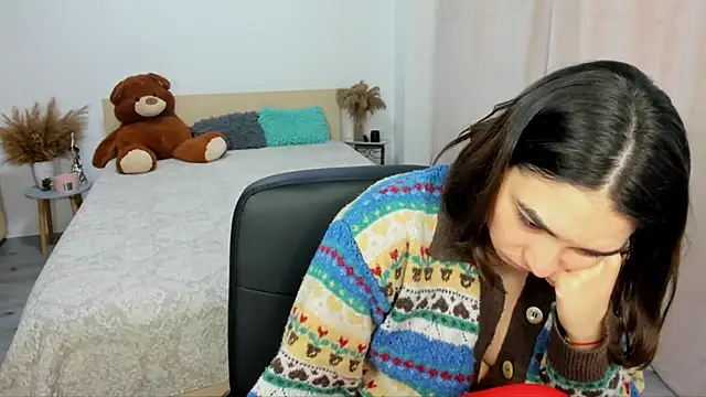 Alexa Dolly12 online show from March 4, 2025, 8:57 am