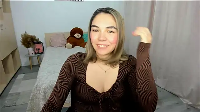 Alexa Dolly12 online show from February 25, 2026, 7:40 am