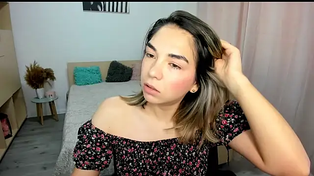 Snapshot of Alexa_Dolly12 chatting on August 4, 2026, 9:23 am Alexa Dolly12 online show from August 4, 2026, 9:23 am
