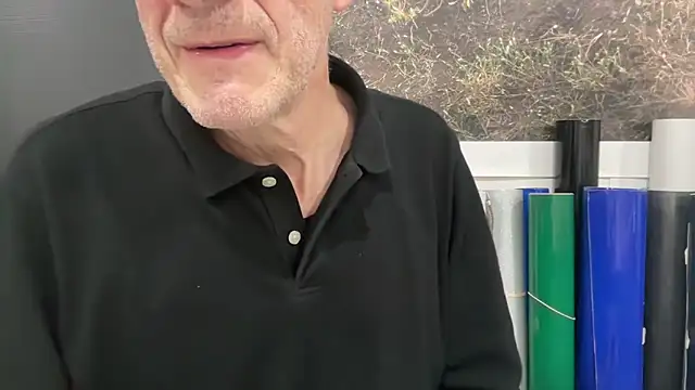 Snapshot of tauromolo chatting on February 4, 2026, 1:11 am tauromolo online show from February 4, 2026, 1:11 am