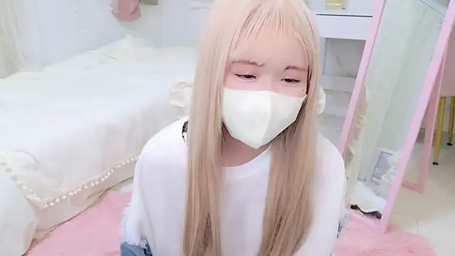 Snapshot of Sayuringo_ chatting on March 11, 2025, 2:29 pm Sayuringo online show from March 11, 2025, 2:29 pm