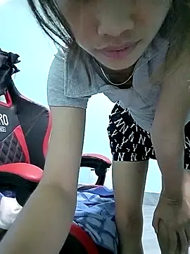 Lonalysexy online show from March 2, 2026, 8:32 am