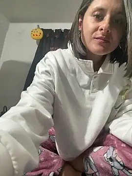 Alice milf  online show from March 4, 2026, 8:59 pm