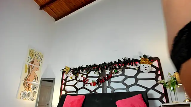 Snapshot of chantall_smith chatting on January 1, 2025, 6:59 pm chantall smith online show from January 1, 2025, 6:59 pm