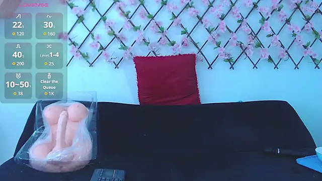 Snapshot of tiffany_gomez9 chatting on October 19, 2025, 2:40 pm tiffany gomez9 online show from October 19, 2025, 2:40 pm