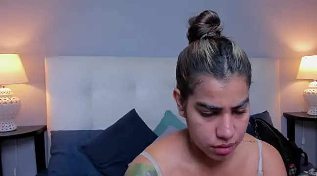 SaraaJhonsonn online show from February 27, 2025, 2:54 pm