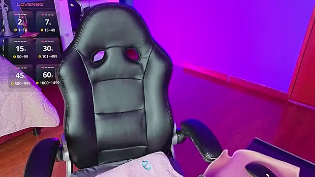 loly marce online show from March 12, 2026, 8:26 pm