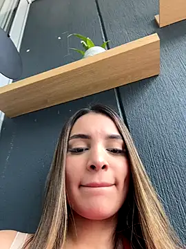 VictoriaNoah  online show from November 8, 2025, 5:12 pm