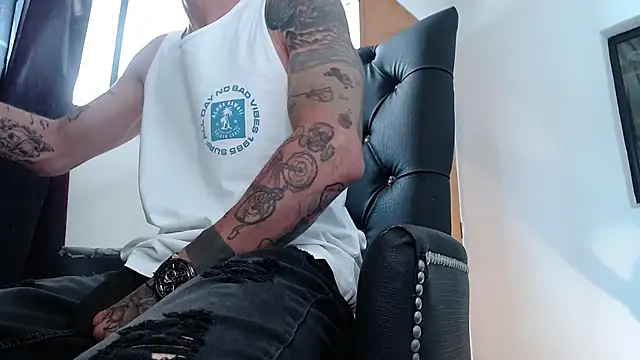 ren stipee online show from February 20, 2025, 9:09 pm