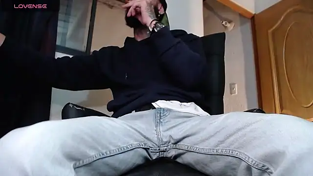 ren stipee online show from February 26, 2025, 2:15 am