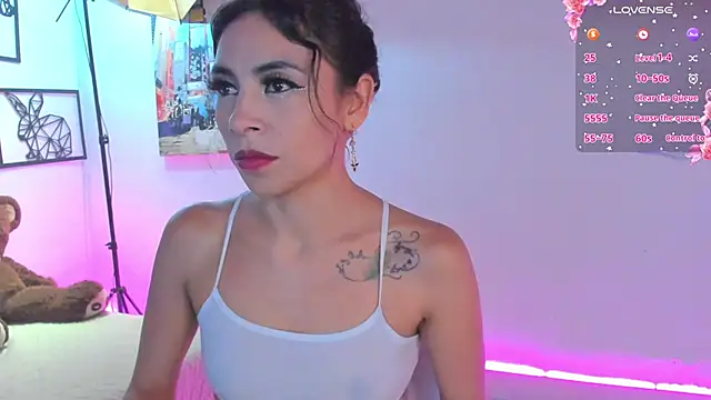 Snapshot of emma-hiill chatting on December 11, 2024, 8:18 pm emma-hiill online show from December 11, 2024, 8:18 pm