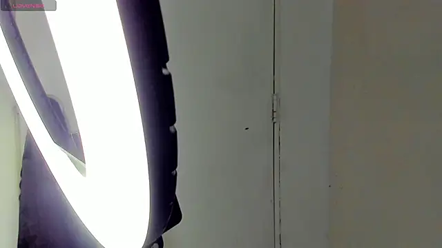 Snapshot of emma-hiill chatting on December 26, 2024, 3:10 pm emma-hiill online show from December 26, 2024, 3:10 pm