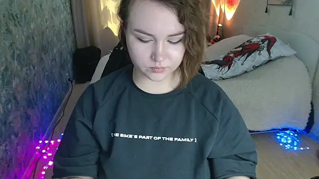 Jenny Fox online show from May 27, 2026, 6:43 am