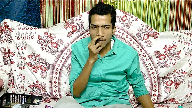 Snapshot of Alex_Suman25 chatting on February 6, 2025, 4:14 pm Alex Suman25 online show from February 6, 2025, 4:14 pm