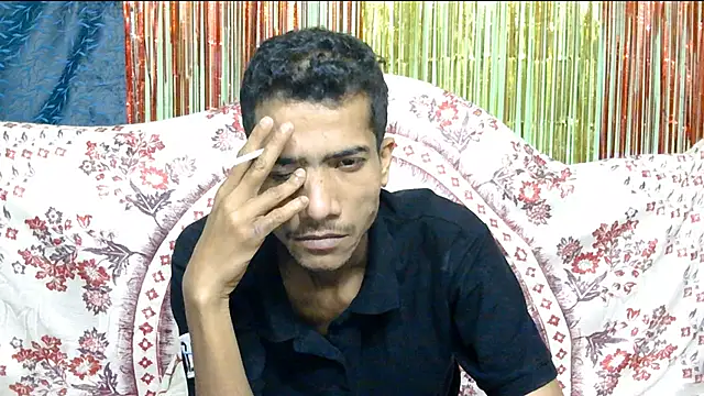 Snapshot of Alex_Suman25 chatting on February 10, 2025, 9:58 pm Alex Suman25 online show from February 10, 2025, 9:58 pm