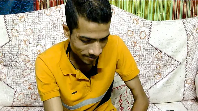 Snapshot of Alex_Suman25 chatting on February 12, 2025, 12:44 pm Alex Suman25 online show from February 12, 2025, 12:44 pm