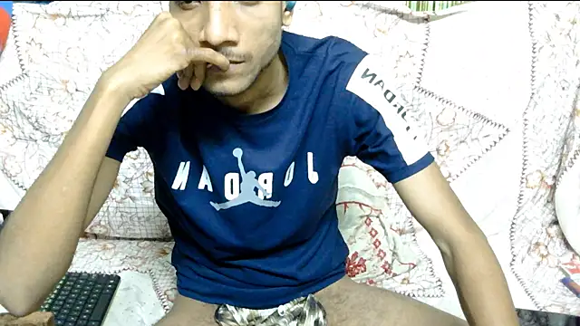 Snapshot of Alex_Suman25 chatting on February 14, 2025, 8:59 pm Alex Suman25 online show from February 14, 2025, 8:59 pm