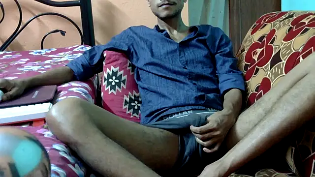 Snapshot of Alex_Suman25 chatting on October 25, 2025, 7:19 pm Alex Suman25 online show from October 25, 2025, 7:19 pm