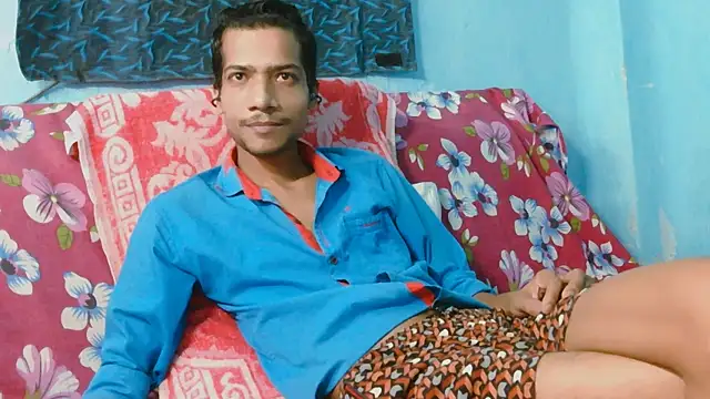 Snapshot of Alex_Suman25 chatting on May 11, 2026, 11:02 pm Alex Suman25 online show from May 11, 2026, 11:02 pm