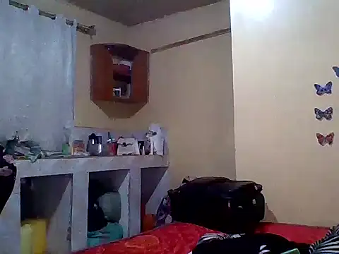 Snapshot of Zara_Twilight chatting on December 5, 2024, 7:17 pm Zara Twilight online show from December 5, 2024, 7:17 pm