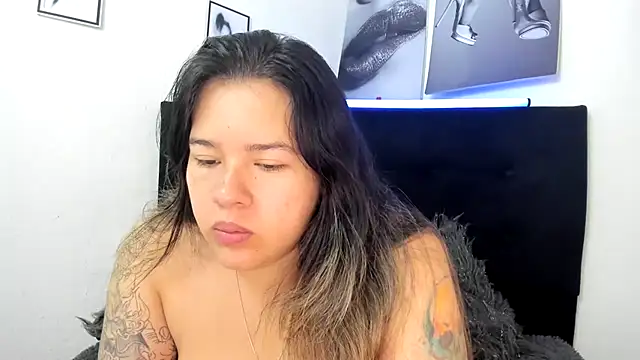 LinaBrowm online show from July 22, 2026, 1:25 pm