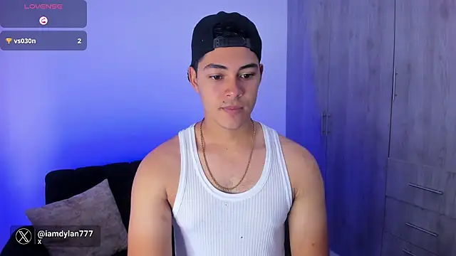 Iamdylan777 online show from January 26, 2025, 6:16 pm