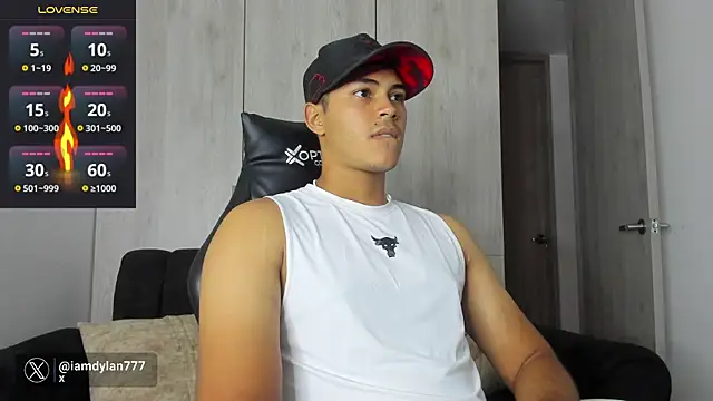 Iamdylan777 online show from February 24, 2025, 10:47 pm