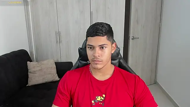 Iamdylan777 online show from September 26, 2025, 1:37 pm